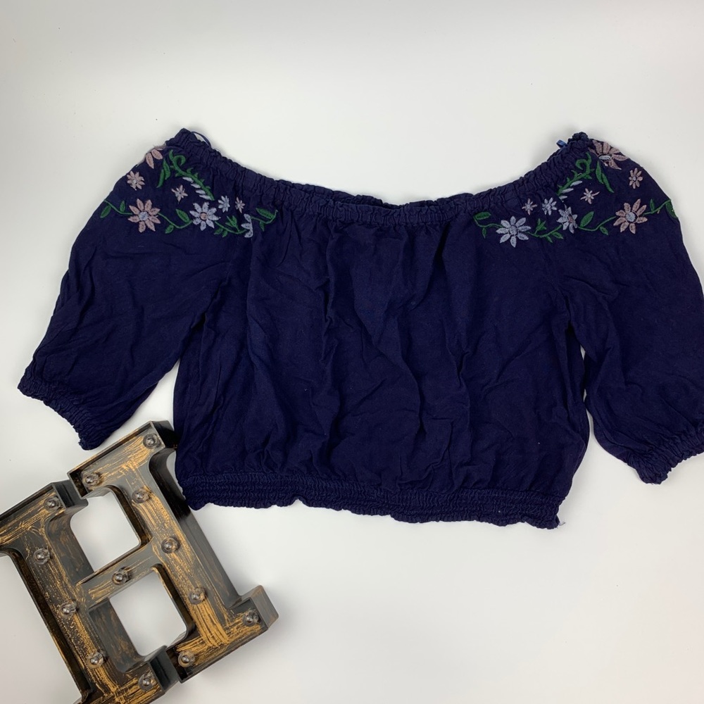 Tramp Off the Shoulder Embroidered Crop Top